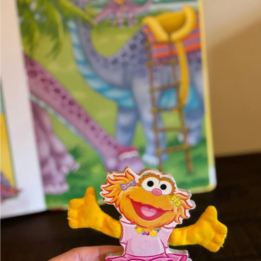Sesame Street Elmo and Friends Magnetic Play Book